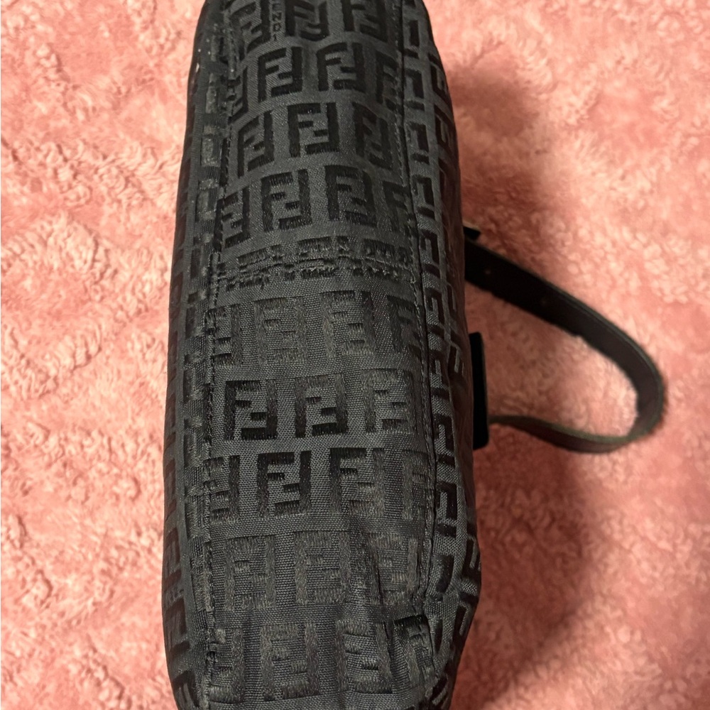 Fendi Black Monogram Shoulder Bag - Picture 3 of 15